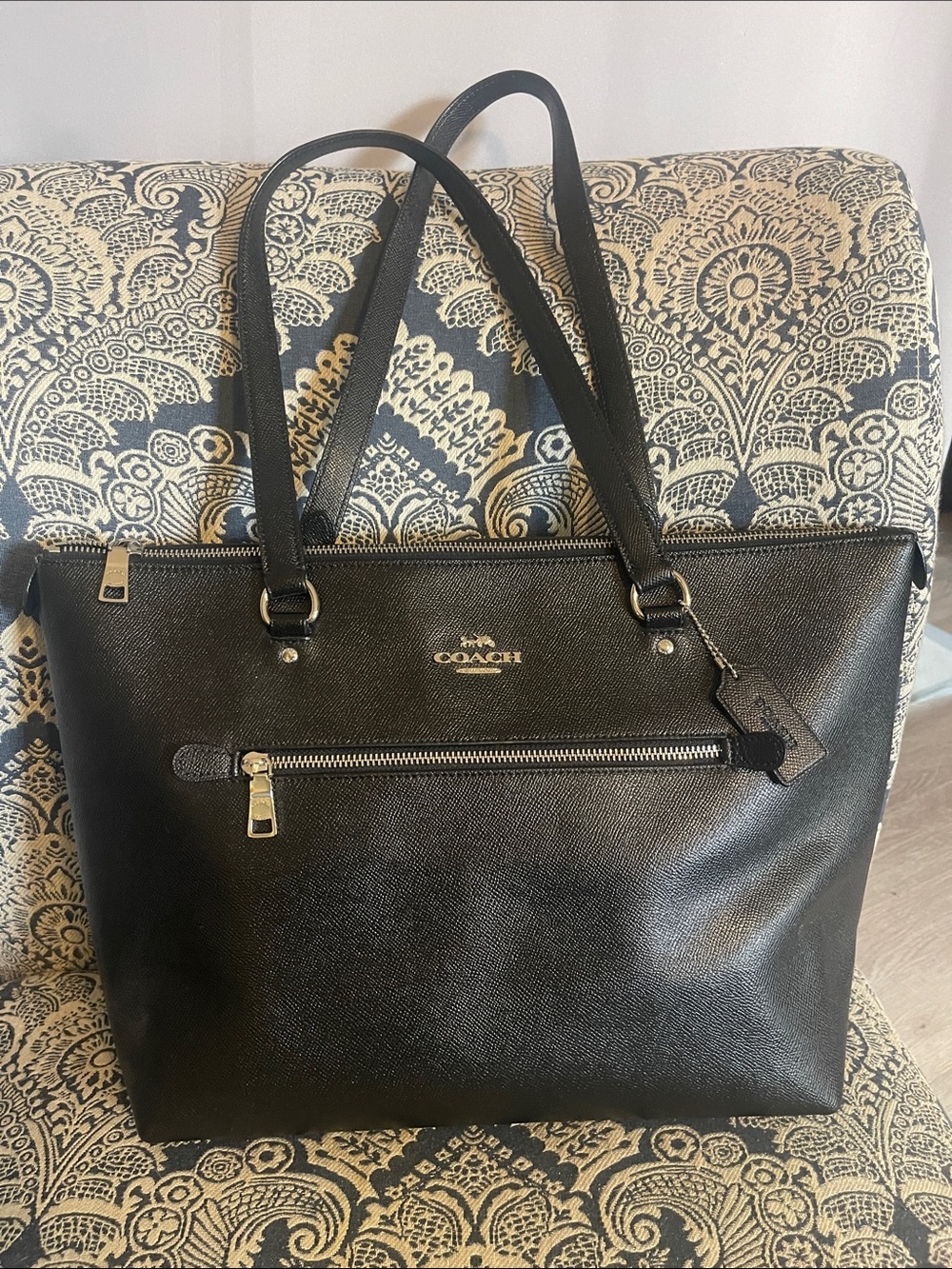Coach Black Leather Saffiano Tote with Front Zip